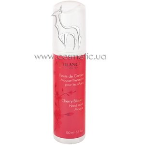 ���� ��� ��� ��������� ���� Attirance Hand Mousse Cherry Blossom