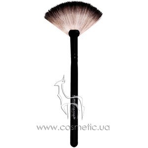 ������� ����� Bellapierre Fan Brush