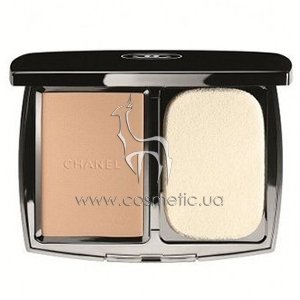 ��������� ����-����� ������� � ������� Chanel Vitalumiere Compact Douceur Lightweight Compact Makeup SPF 10