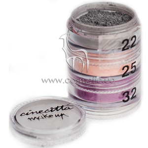 ���� � ����� ����������� �������� 3 ����� Cinecitta Make Up Pyramid Powder Eyeshadows �22-32