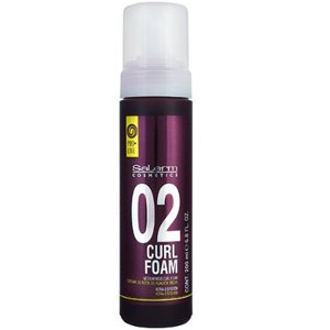 Пенка для укладки кудрявых волос средней фиксации Salerm Pro Line Curl Foam 02